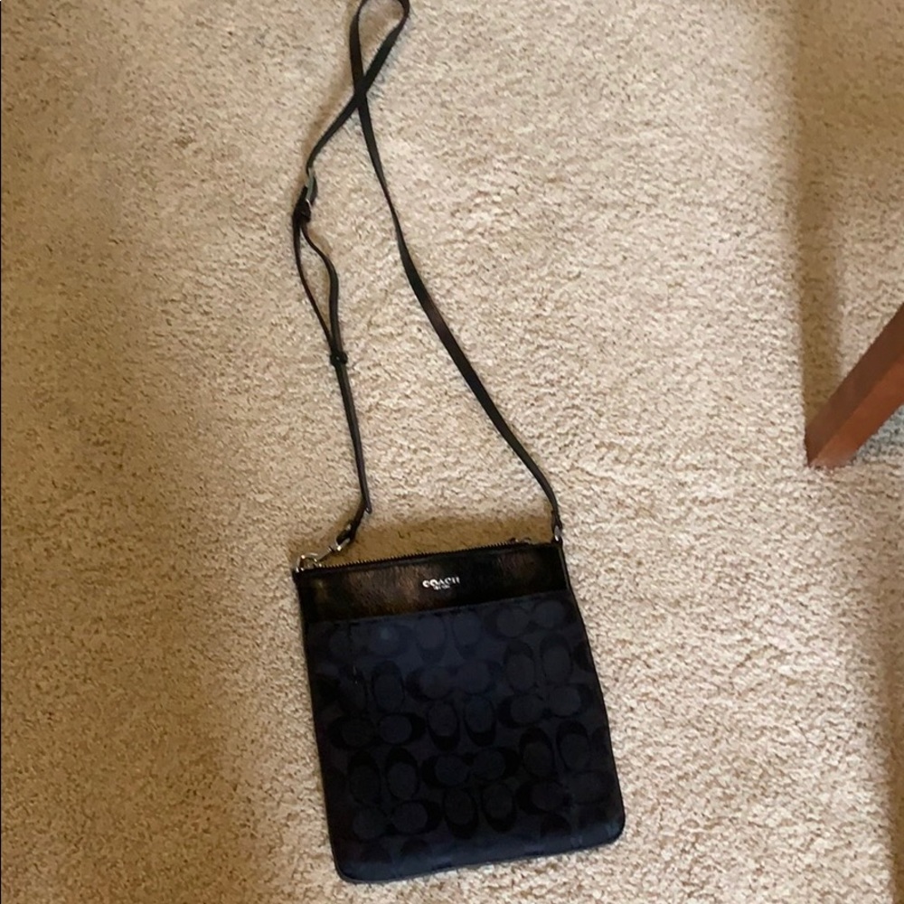 Purse - Picture 2 of 2